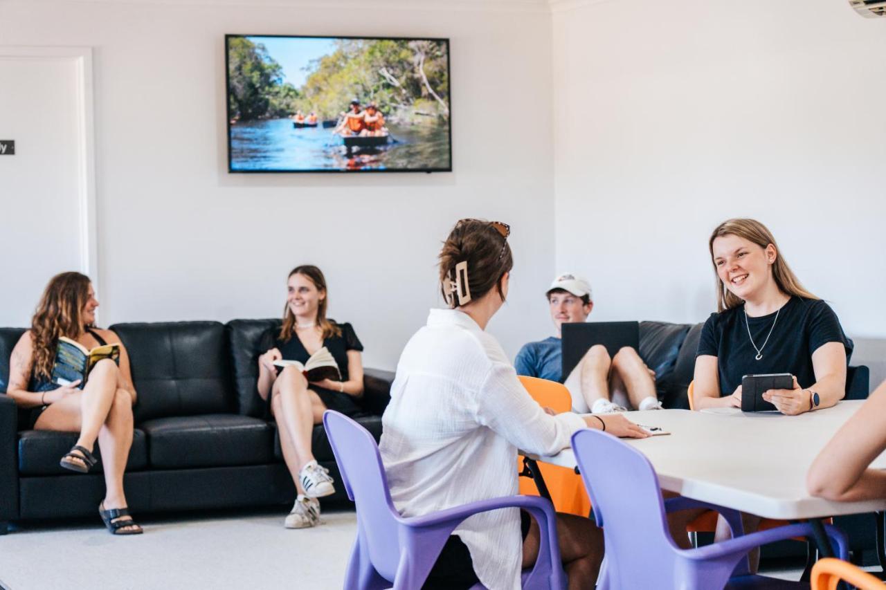 Kangarooms Noosa Everglades Cootharaba エクステリア 写真