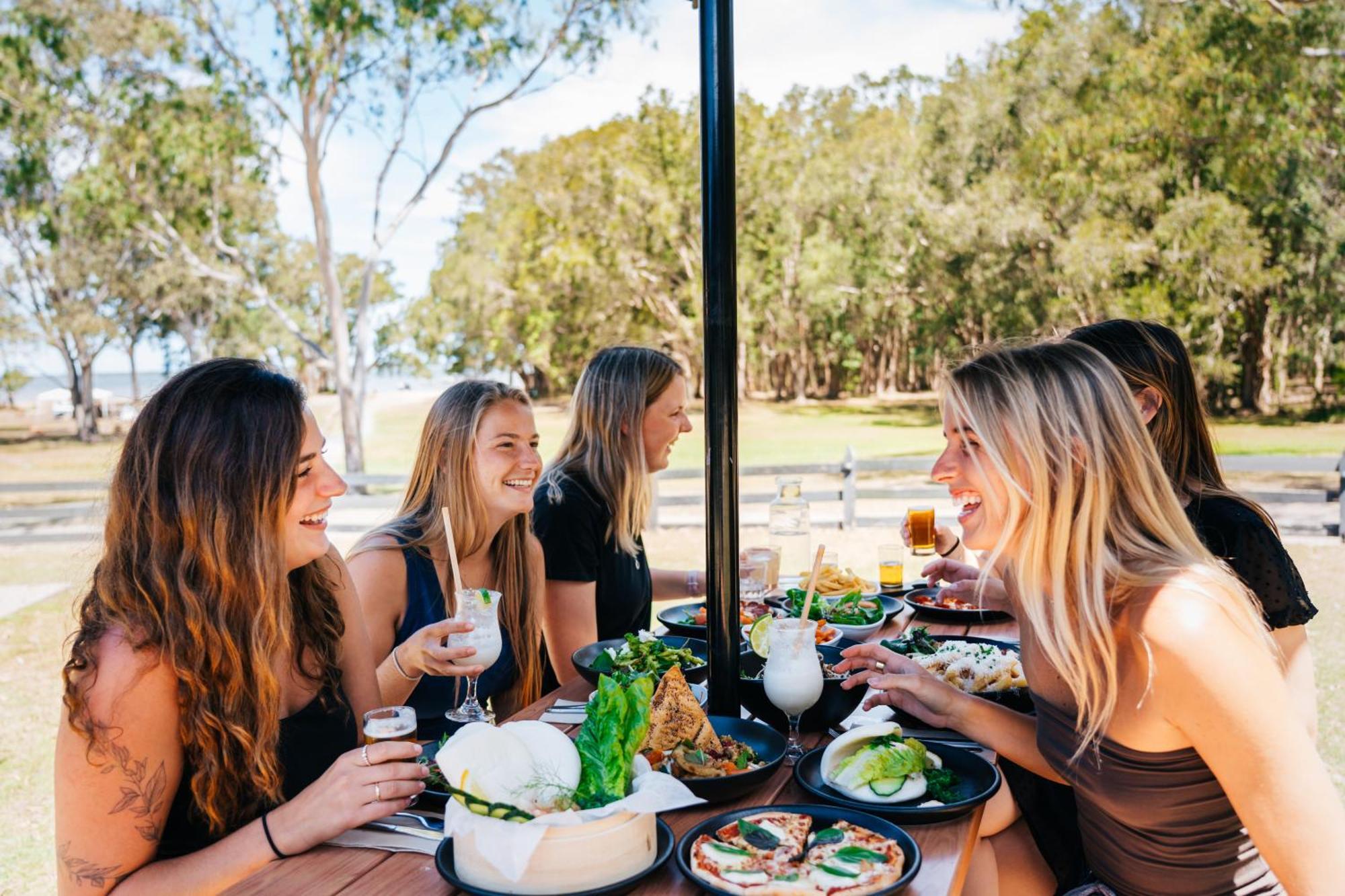 Kangarooms Noosa Everglades Cootharaba エクステリア 写真