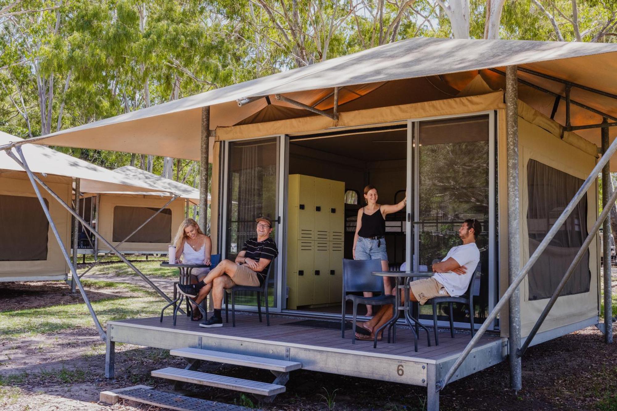 Kangarooms Noosa Everglades Cootharaba エクステリア 写真